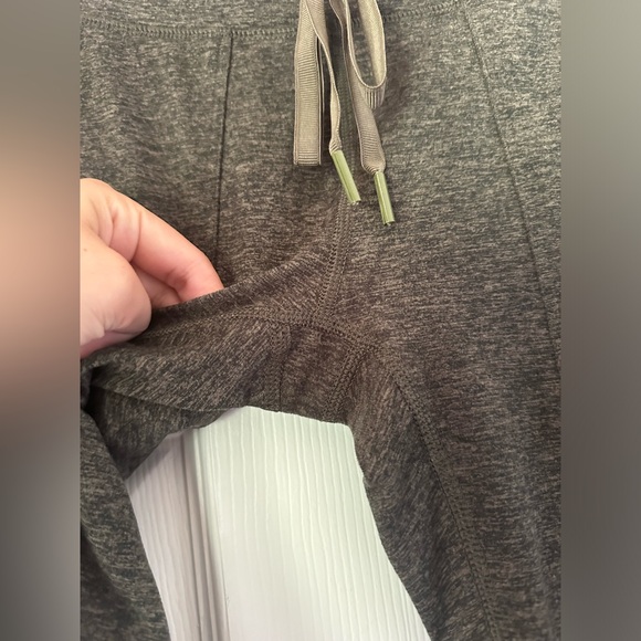 Aerie Play Pocket and Cuff Leggings - Picture 5 of 5